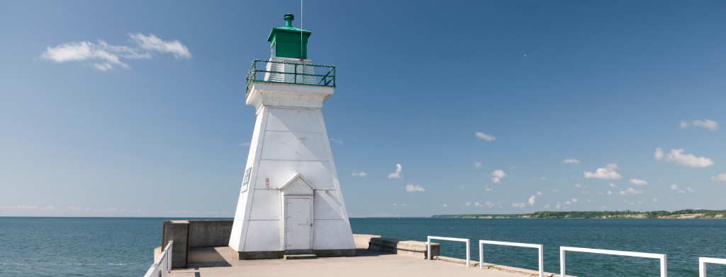 port dover lighthouse with lake in background